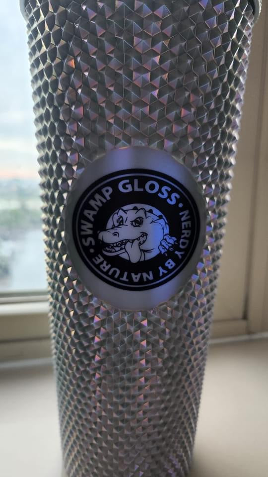 Studded cup